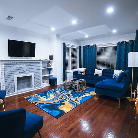 The Blue Golden Luxury Modern 3- Bedroom Apartment In Чикаго Екстериор снимка