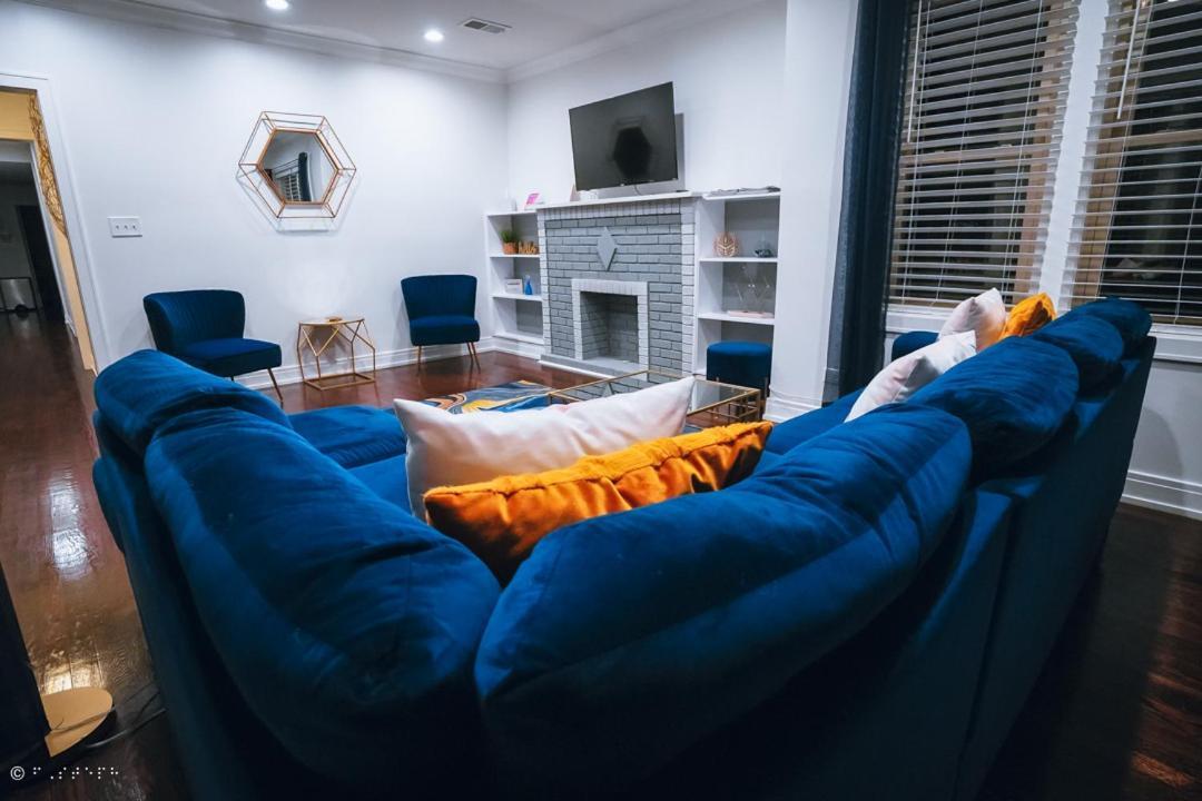 The Blue Golden Luxury Modern 3- Bedroom Apartment In Чикаго Екстериор снимка